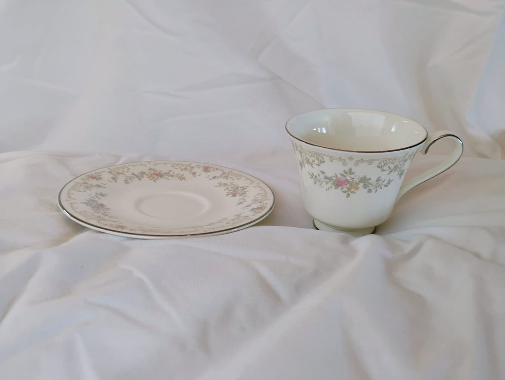 Royal Doulton "Diana" Tea Cup & Saucer — The Romance Collection