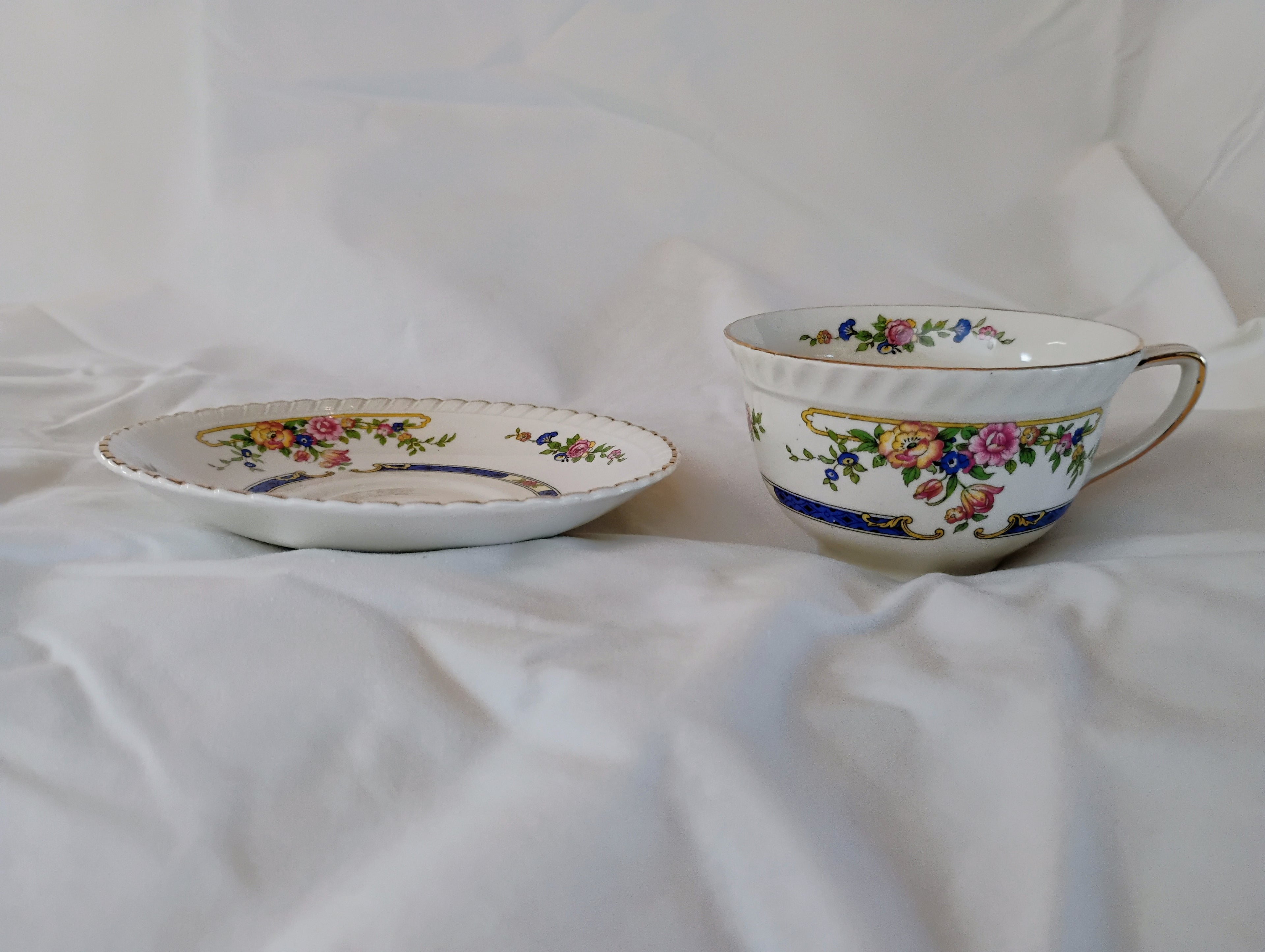 Johnson Brothers "Old English" Tea Cup — England