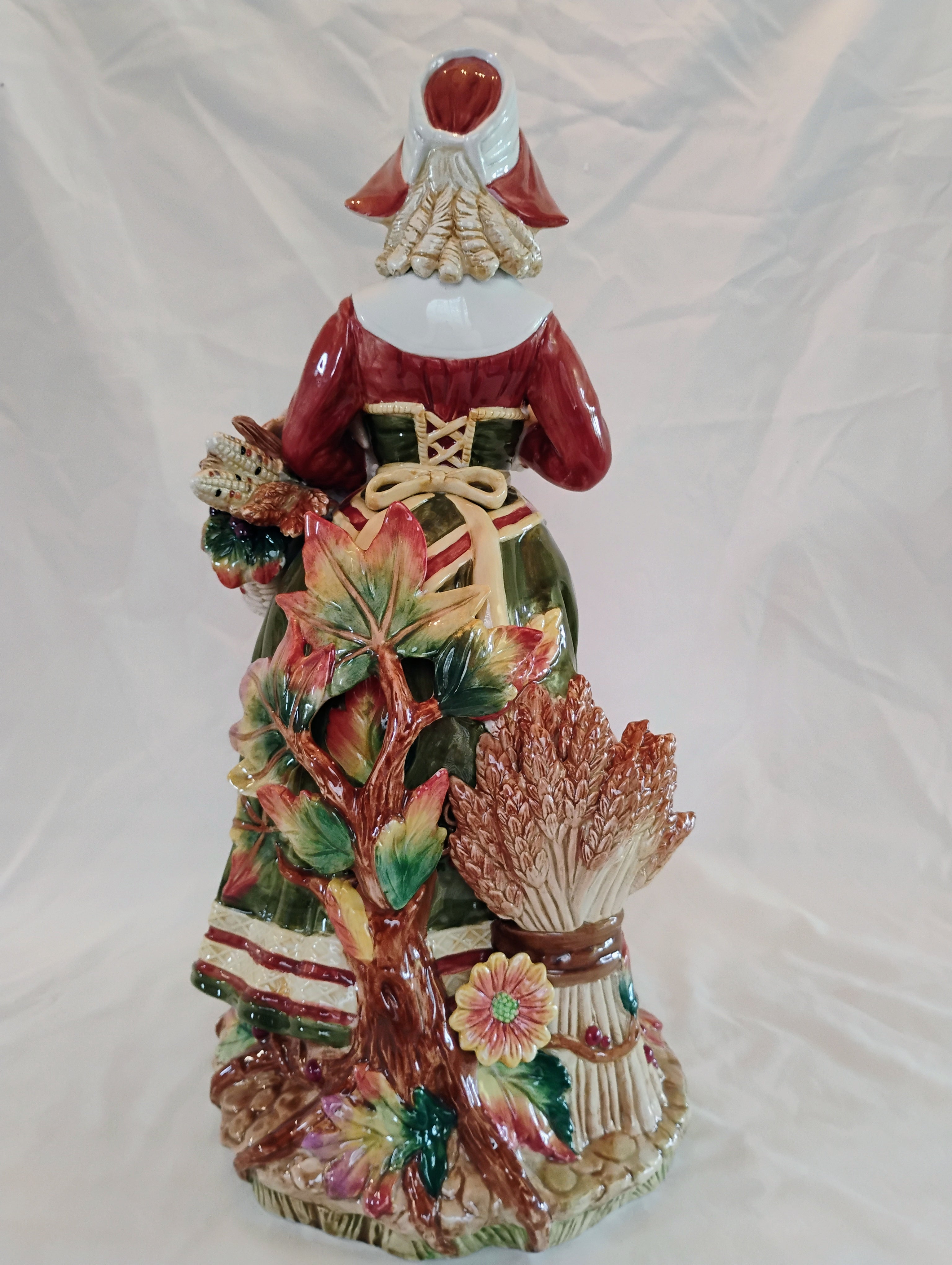 Fitz and Floyd Classics Harvest Heritage Pilgrim Woman Figurine — Original Box