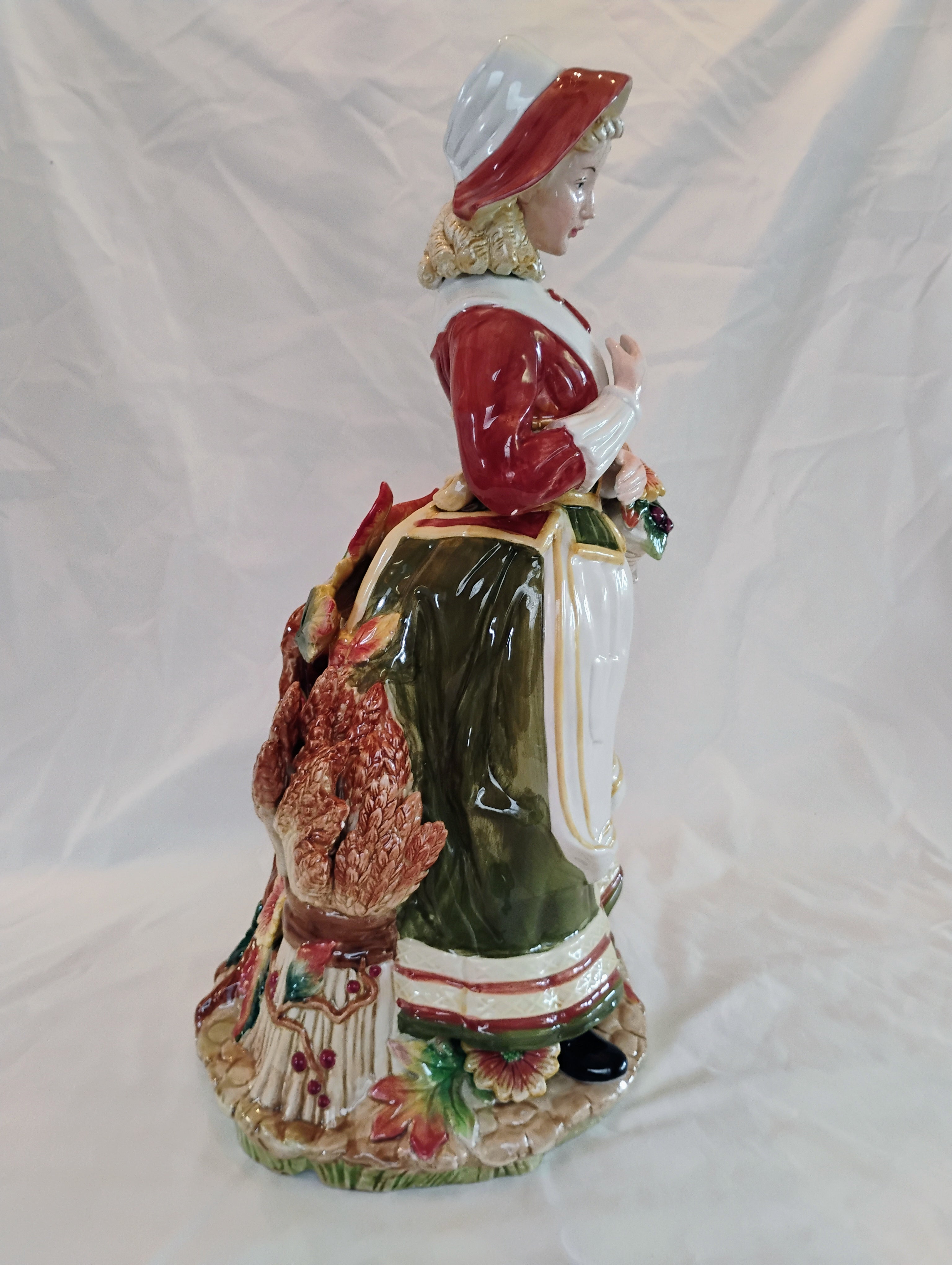 Fitz and Floyd Classics Harvest Heritage Pilgrim Woman Figurine — Original Box