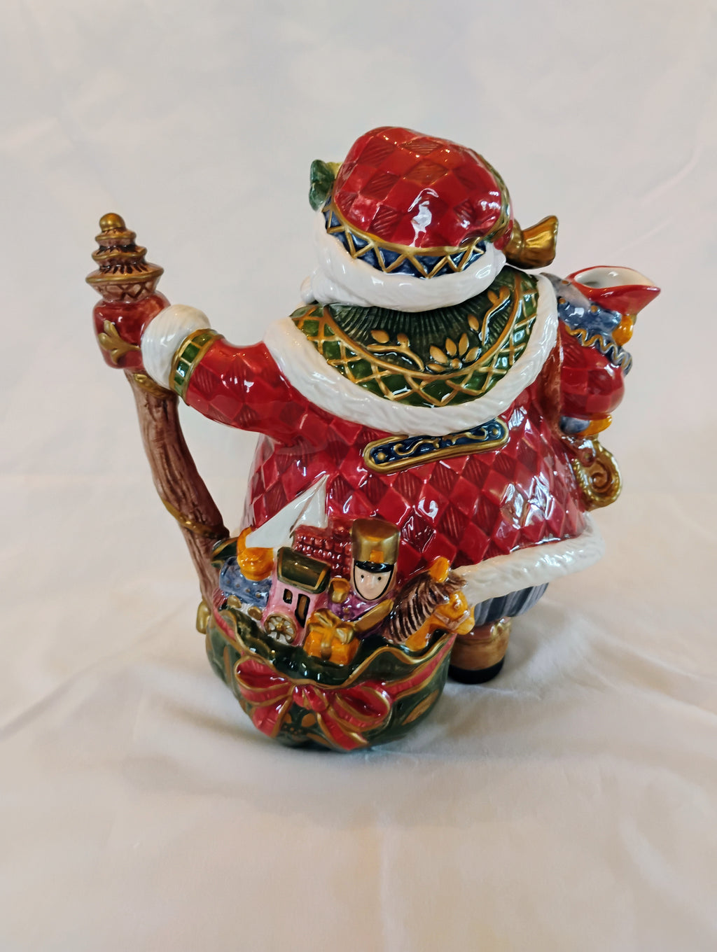 Fitz and Floyd Classics Old World Santa Teapot