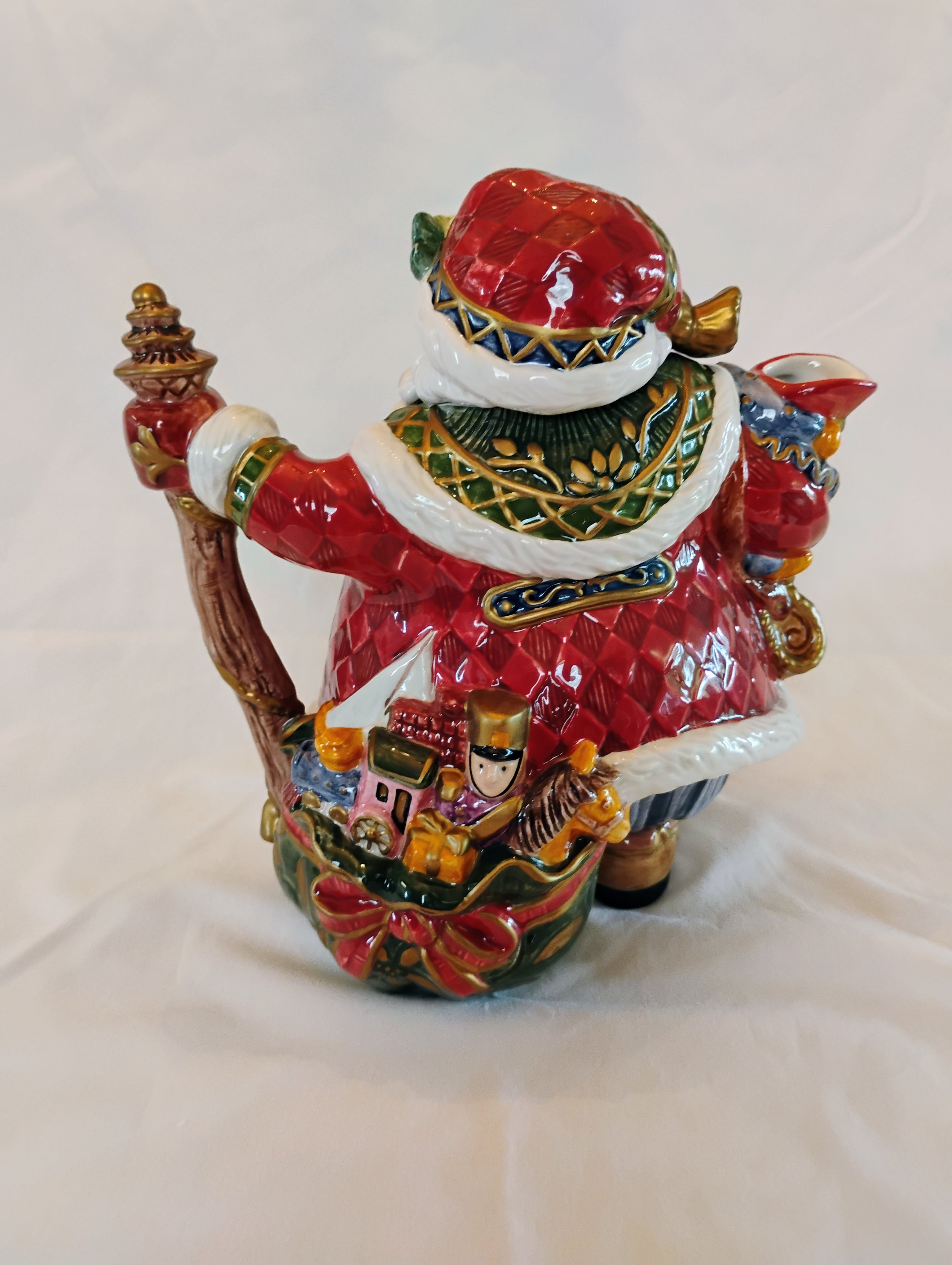 Fitz and Floyd Classics Old World Santa Teapot