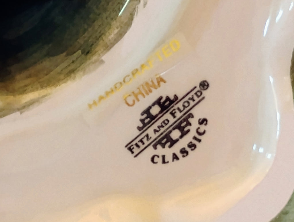 Fitz and Floyd Classics Old World Santa Teapot