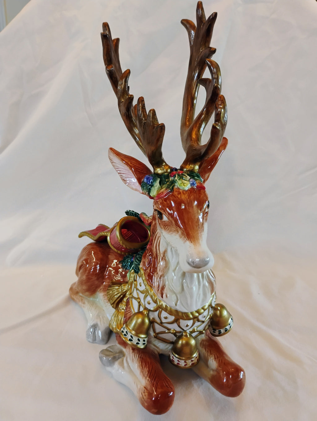 Fitz and Floyd Classics Christmas Reclining Reindeer Figurine — Original Box