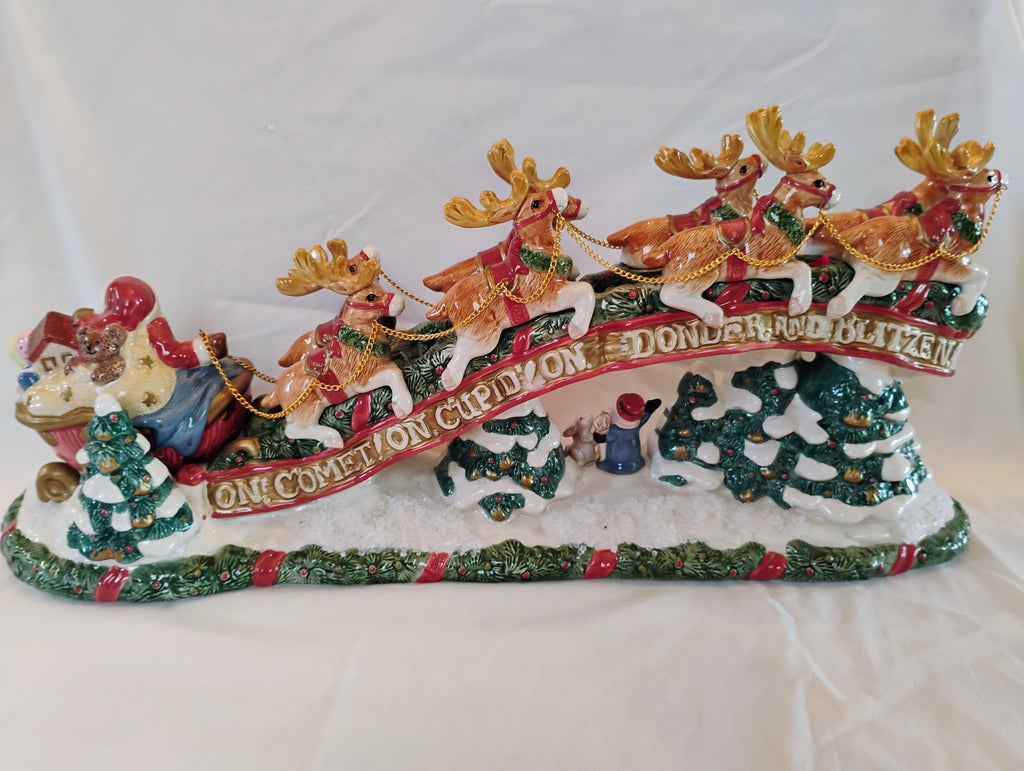 Fitz and Floyd Classics Santa's Sleigh with Eight Flying Reindeer Centerpiece — Original Box