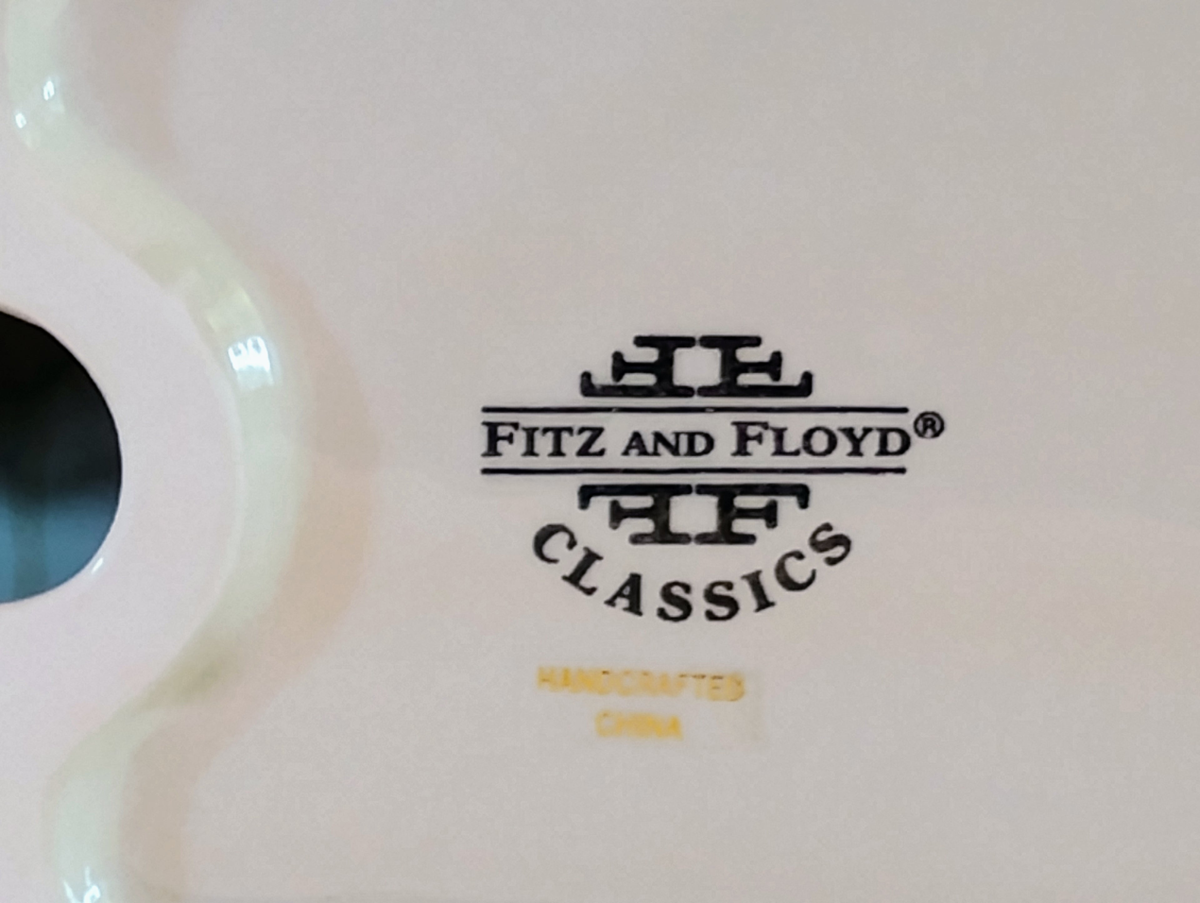 Fitz and Floyd Classics Santa's Sleigh with Eight Flying Reindeer Centerpiece — Original Box