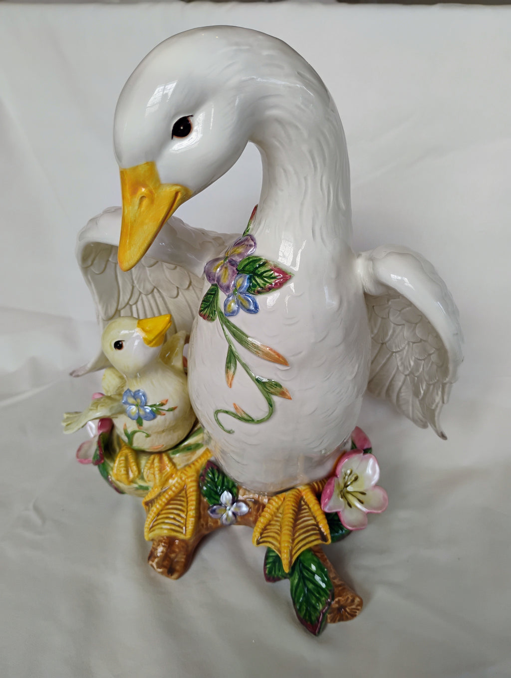 Fitz and Floyd Classics Mother Goose with Gosling Figurine with Original Box